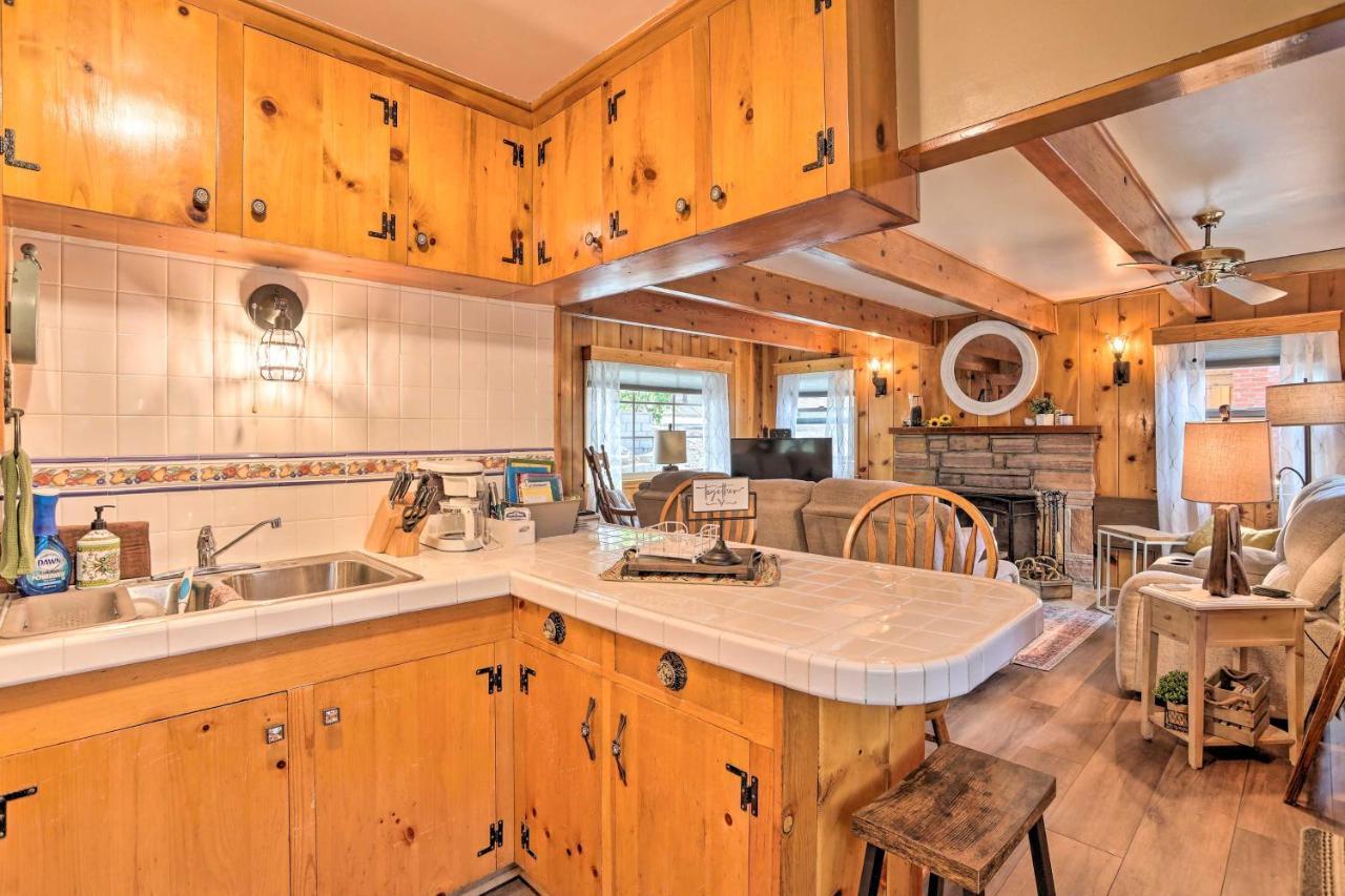 Wrightwood Cabin With Cozy Interior! Exterior photo